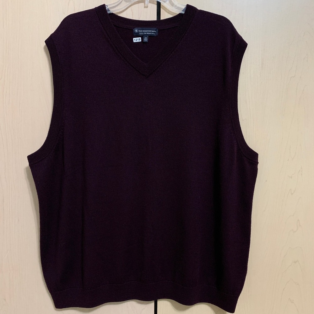 Hart Schaffner Marx Men's V Neck Extra Fine Merino Wool Sweater Vest Plum 2XB‎